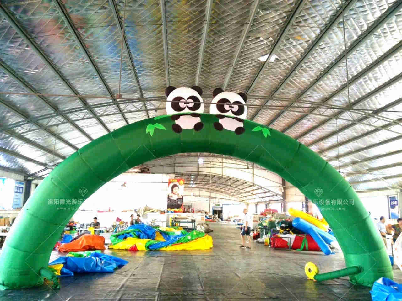 福州熊猫喷绘拱门